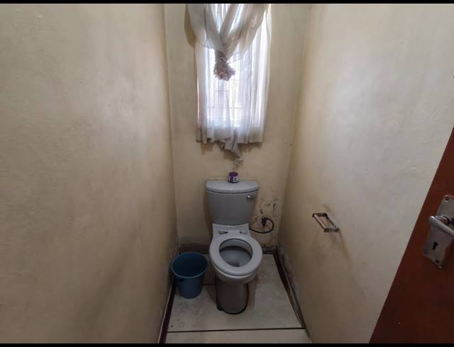 3 BEDROOM HOUSE FOR SALE IN BOITEKONG